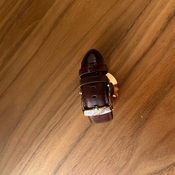 Daniel Wellington Watch - Picture 3 of 3